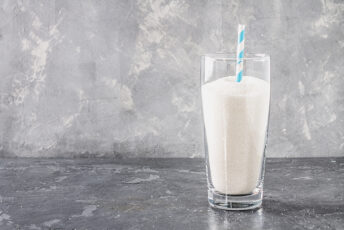 Wer auf seine Figur achten möchte, sollte nicht zu viele Kohlenhydrate konsumieren. In welchen Lebensmitteln sich Kohlenhydrate verstecken, erfährst Du hier