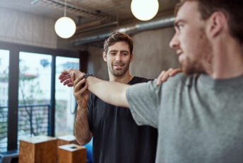 Schmerzen und Gelenkprobleme bei Hämophilie Patient:in