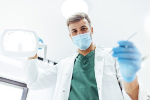 activea_Blogbeitrag_Zahnarzt und Weissheitszaehne